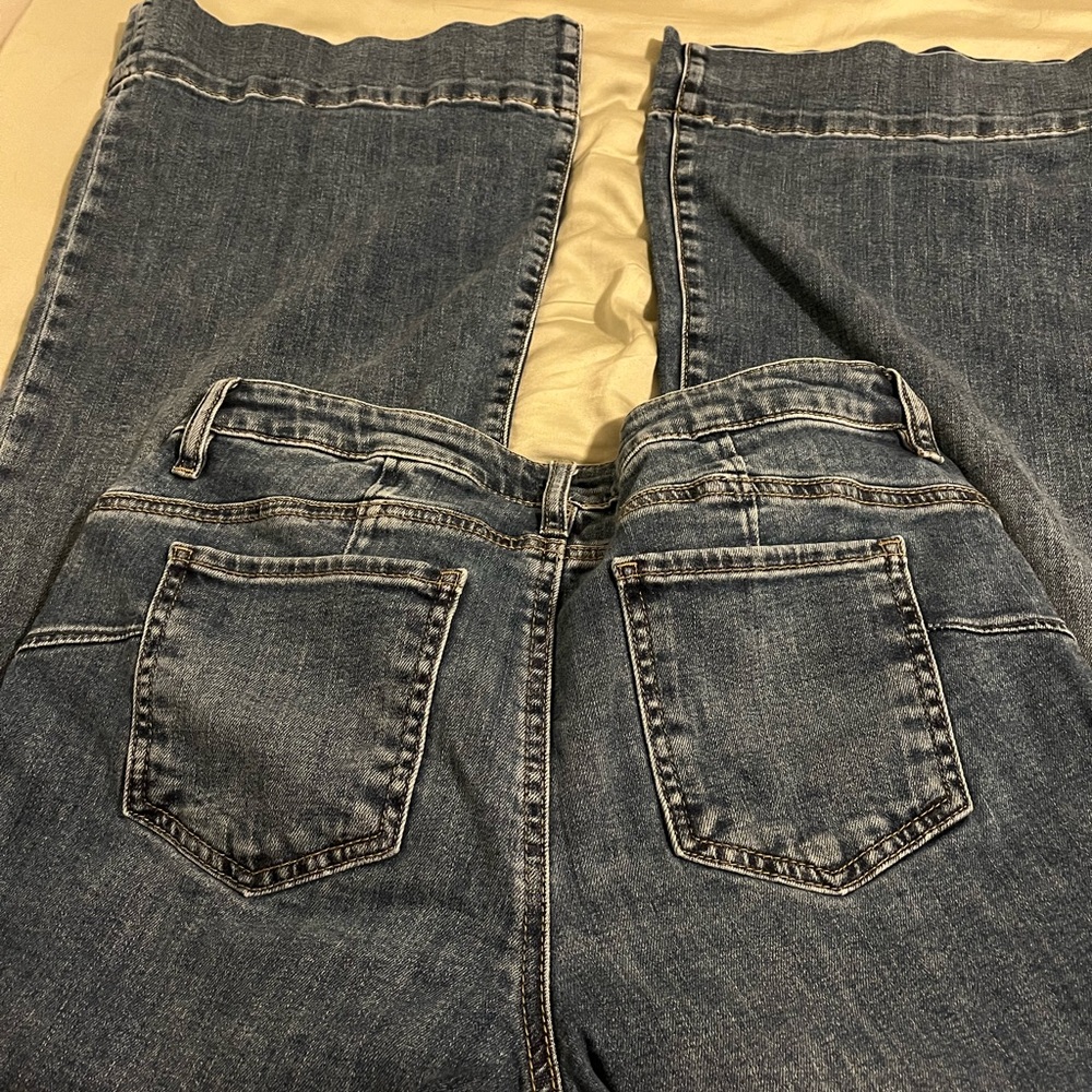 Kut from the Kloth maya wide leg jeans 8 petite
